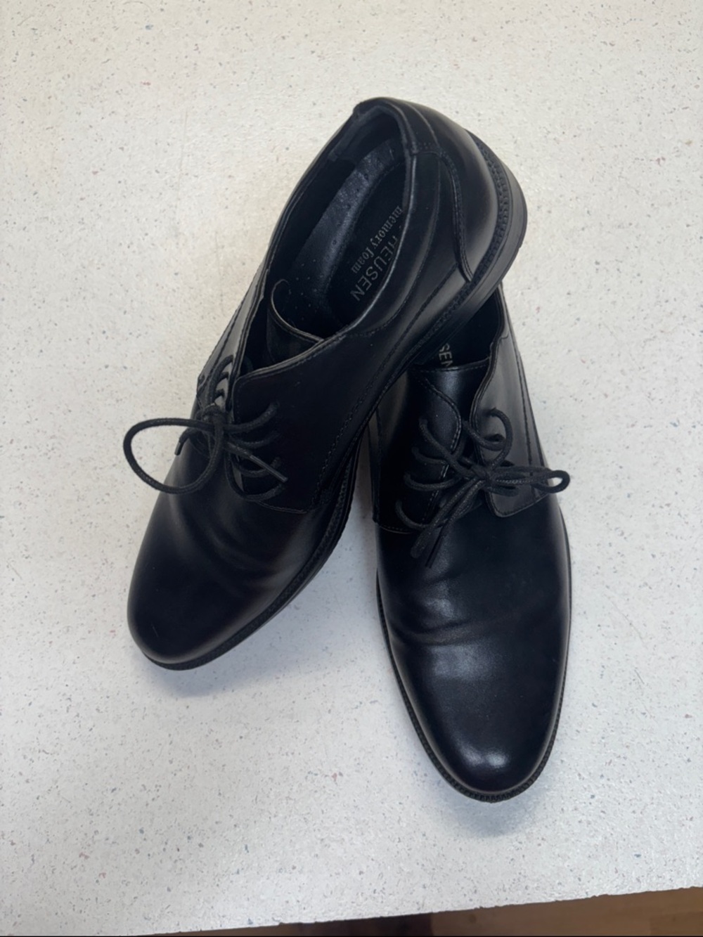 Van Heusen Black Leather Oxford Dress Shoes